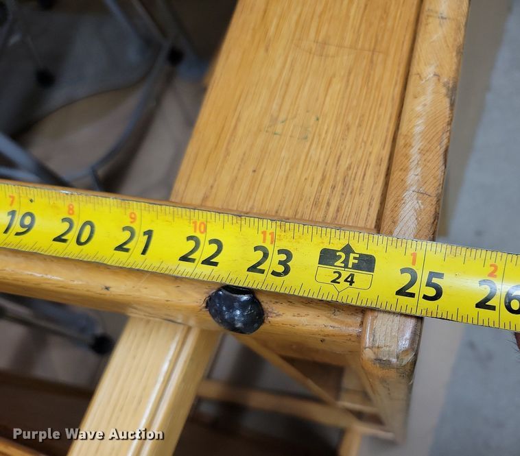 image for item IQ9823 (5) desks