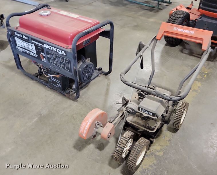 image for item IQ9824 Honda Black Max  generator