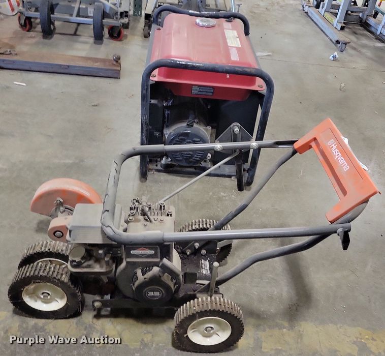 image for item IQ9824 Honda Black Max  generator