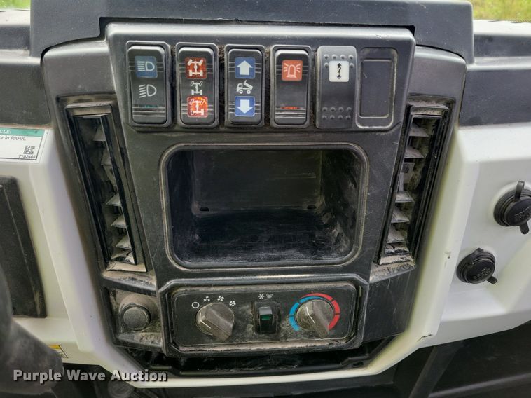 image for item IQ9825 2018 Bobcat 3650  utility vehicle