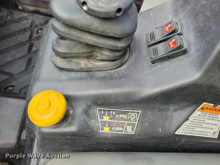 image for item IQ9825 2018 Bobcat 3650  utility vehicle