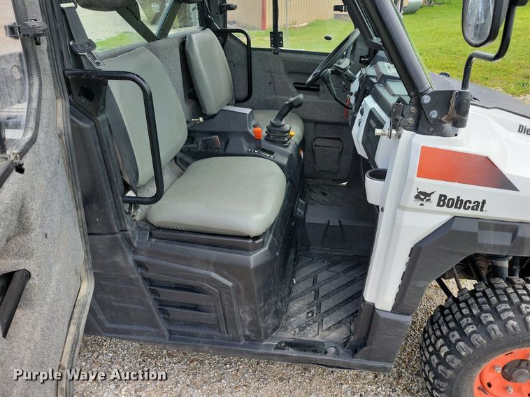 image for item IQ9825 2018 Bobcat 3650  utility vehicle