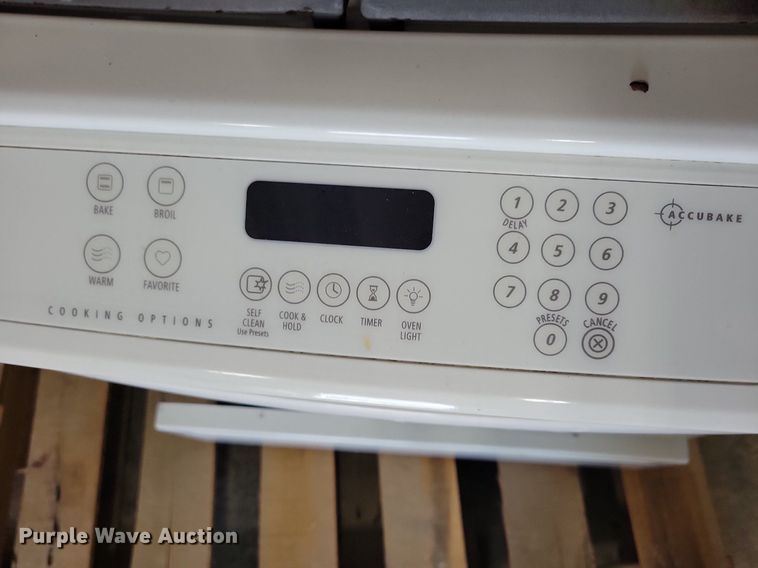 image for item IQ9844 Whirlpool  oven