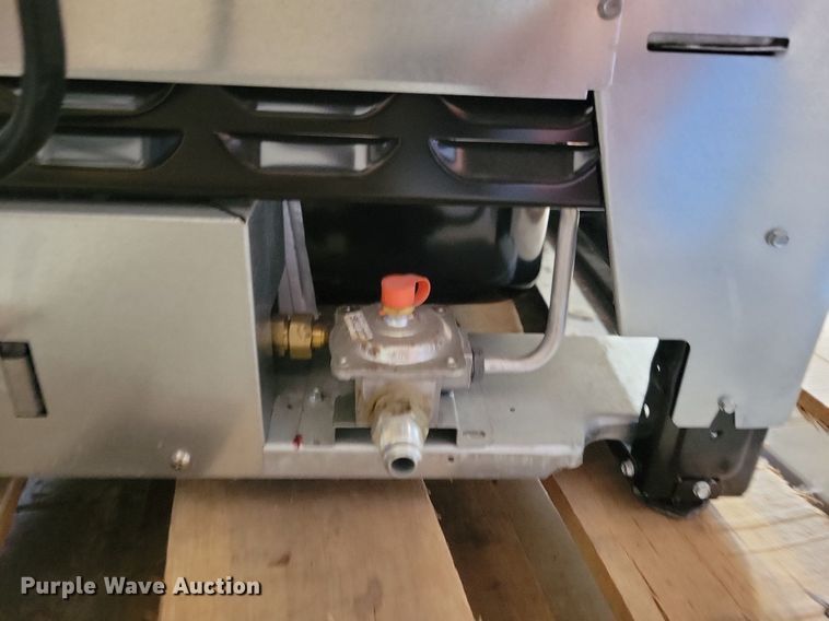 image for item IQ9844 Whirlpool  oven