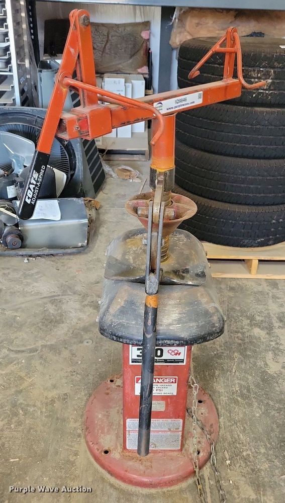 image for item IQ9846 Coats 310  tire machine