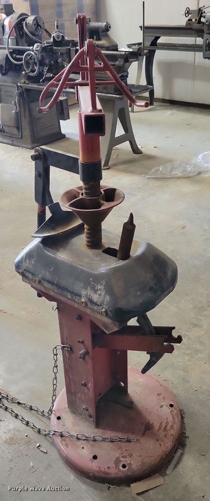 image for item IQ9846 Coats 310  tire machine