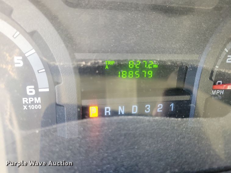 image for item IQ9868 2010 Eldorado Aerotech Ford 240  shuttle bus