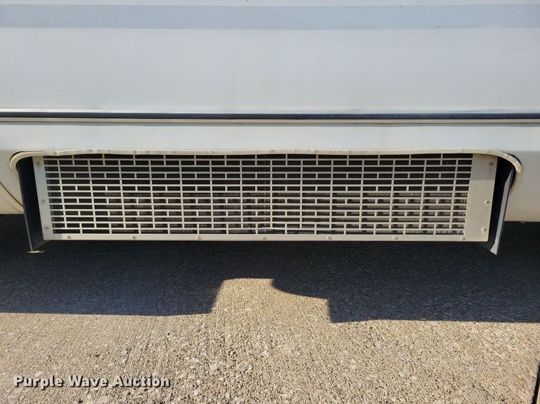 image for item IQ9868 2010 Eldorado Aerotech Ford 240  shuttle bus