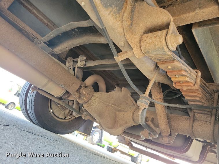 image for item IQ9868 2010 Eldorado Aerotech Ford 240  shuttle bus