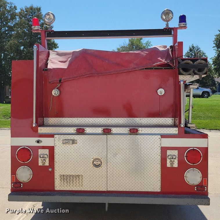 image for item IQ9870 1986 Chevrolet C70  fire truck
