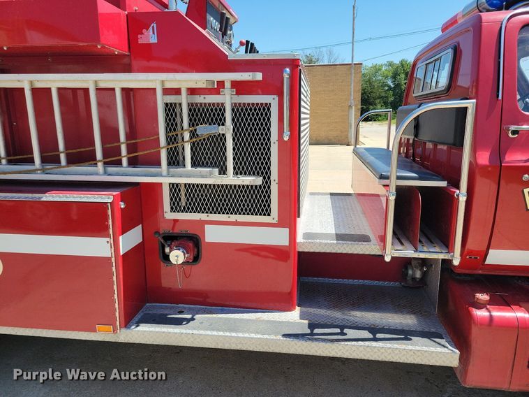 image for item IQ9870 1986 Chevrolet C70  fire truck