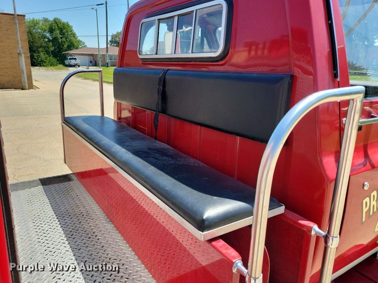 image for item IQ9870 1986 Chevrolet C70  fire truck