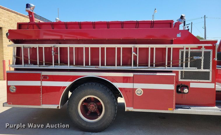 image for item IQ9870 1986 Chevrolet C70  fire truck