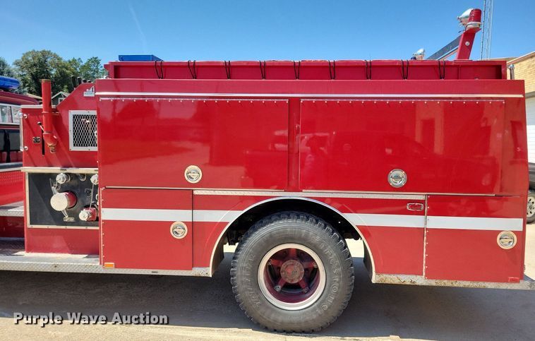 image for item IQ9870 1986 Chevrolet C70  fire truck