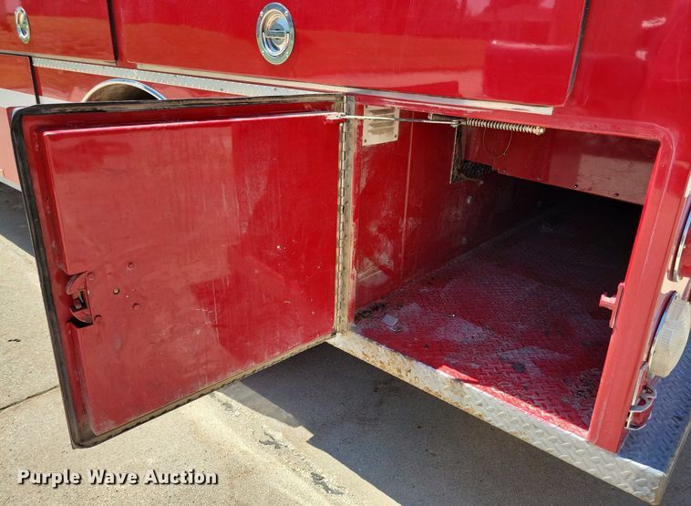 image for item IQ9870 1986 Chevrolet C70  fire truck