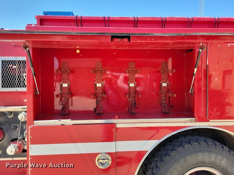 image for item IQ9870 1986 Chevrolet C70  fire truck