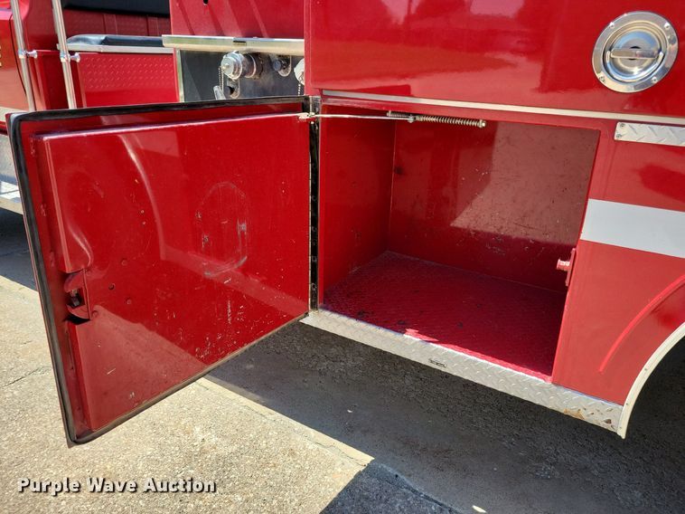 image for item IQ9870 1986 Chevrolet C70  fire truck