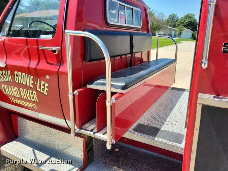 image for item IQ9870 1986 Chevrolet C70  fire truck