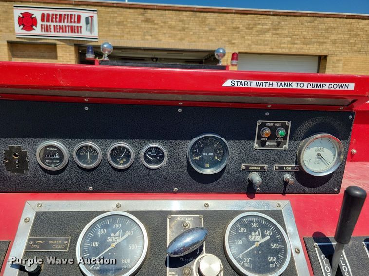 image for item IQ9870 1986 Chevrolet C70  fire truck