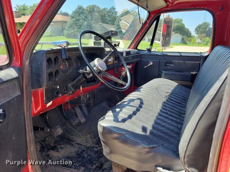 image for item IQ9870 1986 Chevrolet C70  fire truck