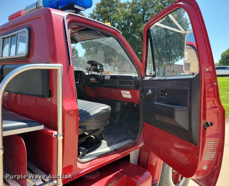 image for item IQ9870 1986 Chevrolet C70  fire truck