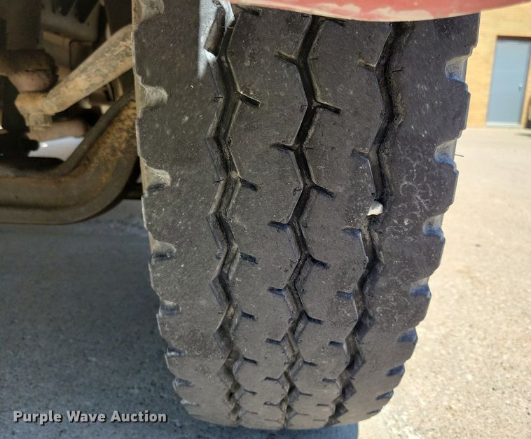 image for item IQ9870 1986 Chevrolet C70  fire truck