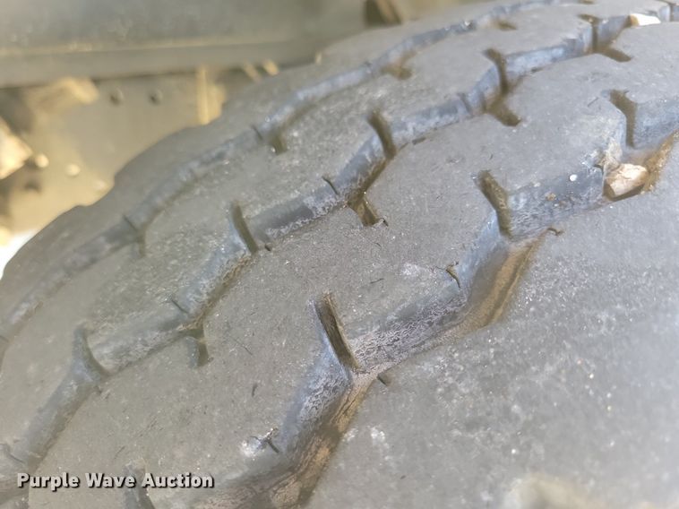 image for item IQ9870 1986 Chevrolet C70  fire truck