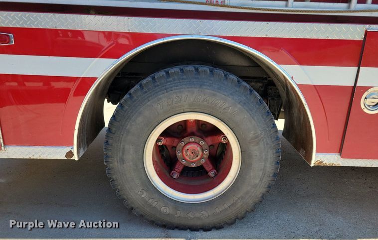 image for item IQ9870 1986 Chevrolet C70  fire truck