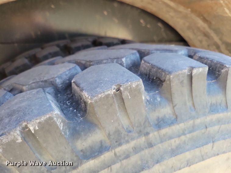 image for item IQ9870 1986 Chevrolet C70  fire truck