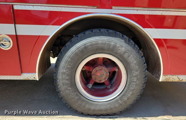 image for item IQ9870 1986 Chevrolet C70  fire truck