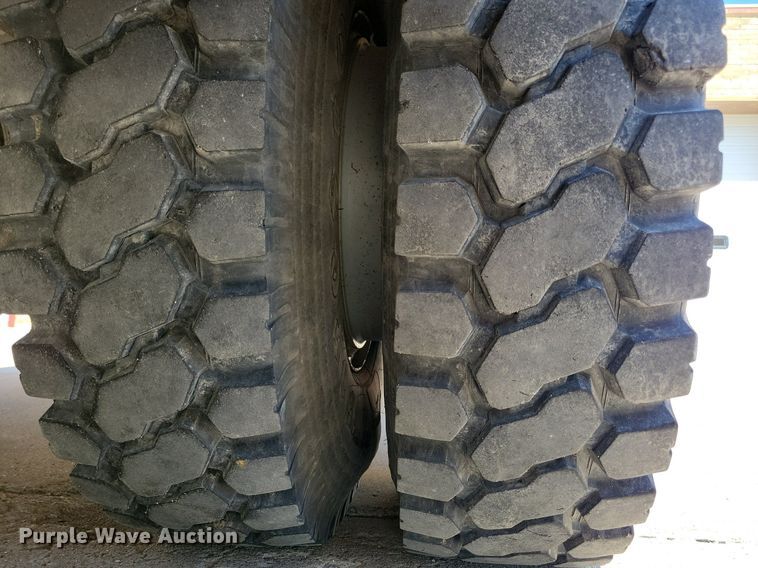 image for item IQ9870 1986 Chevrolet C70  fire truck