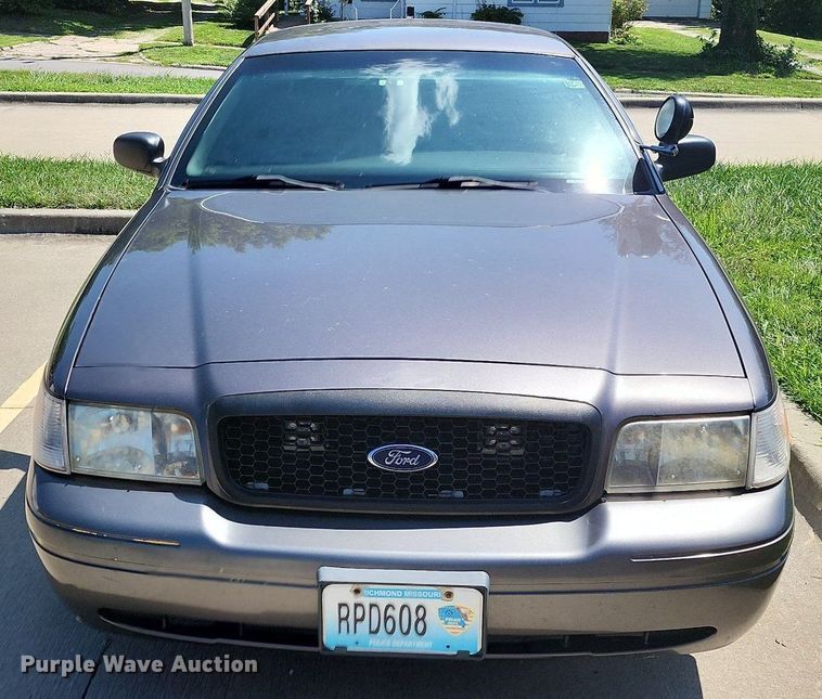 image for item JD9021 2010 Ford Crown Victoria Police Interceptor