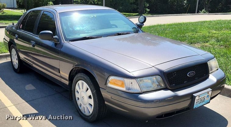 image for item JD9021 2010 Ford Crown Victoria Police Interceptor