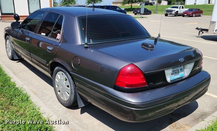 image for item JD9021 2010 Ford Crown Victoria Police Interceptor