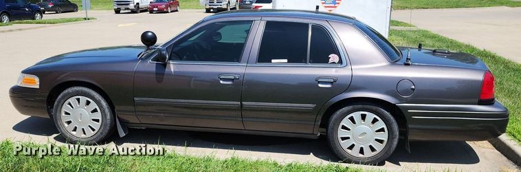 image for item JD9021 2010 Ford Crown Victoria Police Interceptor