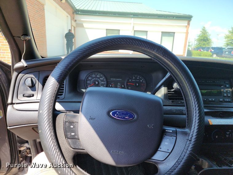 image for item JD9021 2010 Ford Crown Victoria Police Interceptor