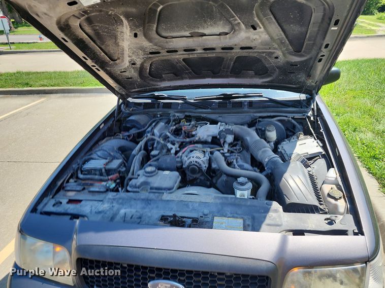 image for item JD9021 2010 Ford Crown Victoria Police Interceptor