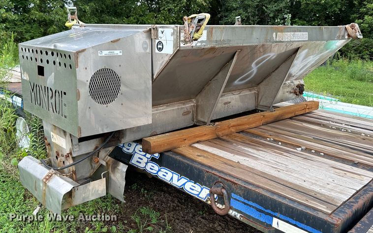 image for item JD9022 Monroe  spreader