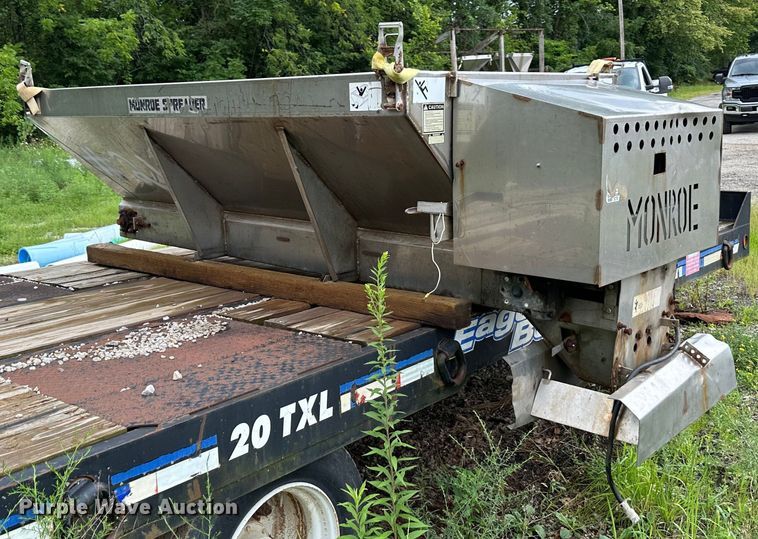 image for item JD9022 Monroe  spreader