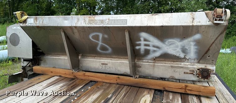 image for item JD9022 Monroe  spreader