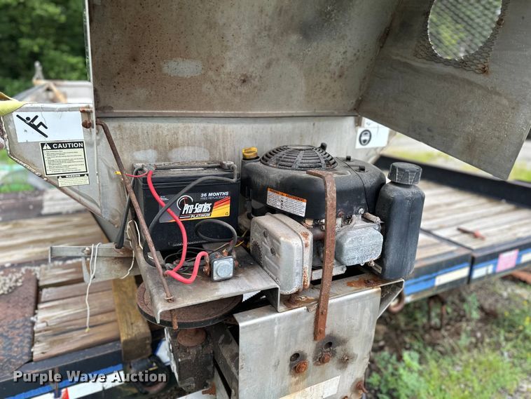 image for item JD9022 Monroe  spreader