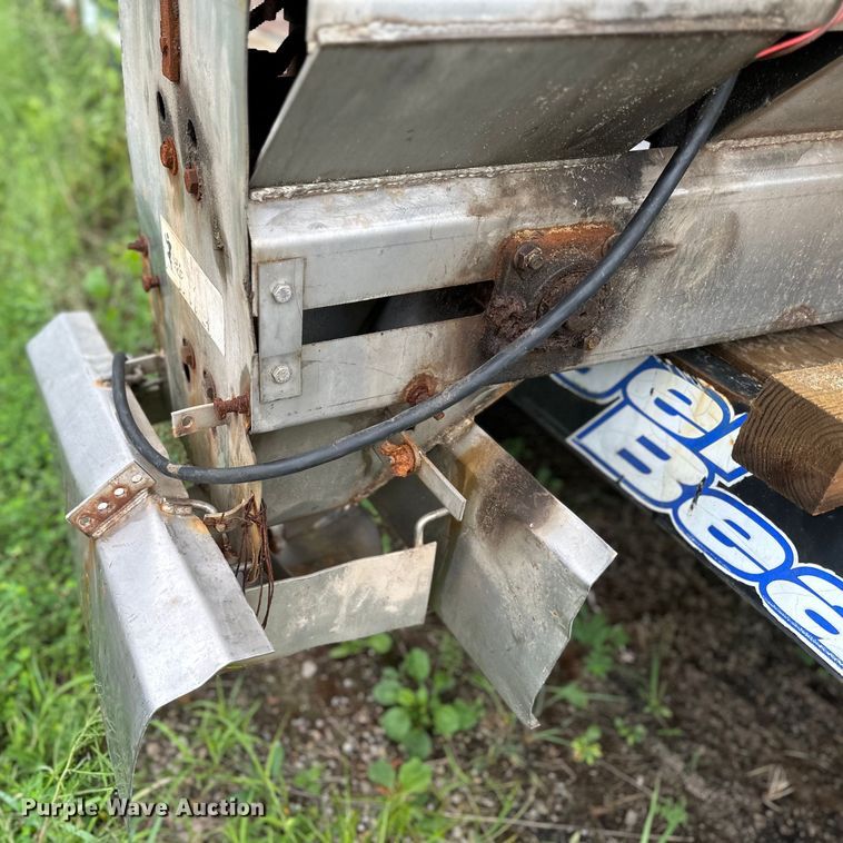 image for item JD9022 Monroe  spreader