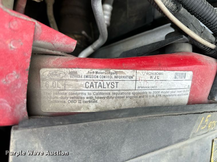 image for item JX9022 2006 Ford  F350 Super Duty  flatbed pickup truck