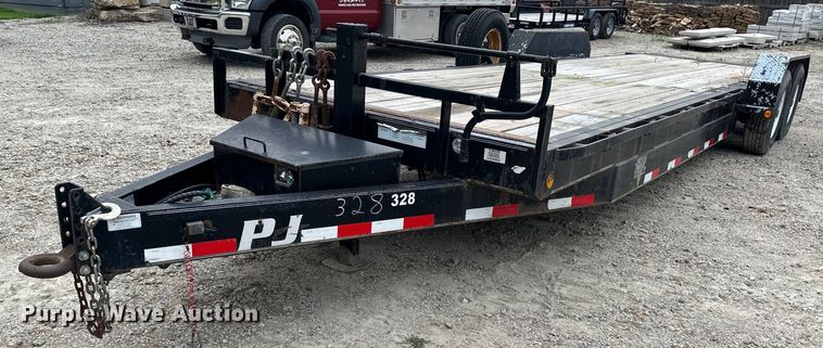 image for item JX9025 2011 PJ  tilt deck equipment trailer