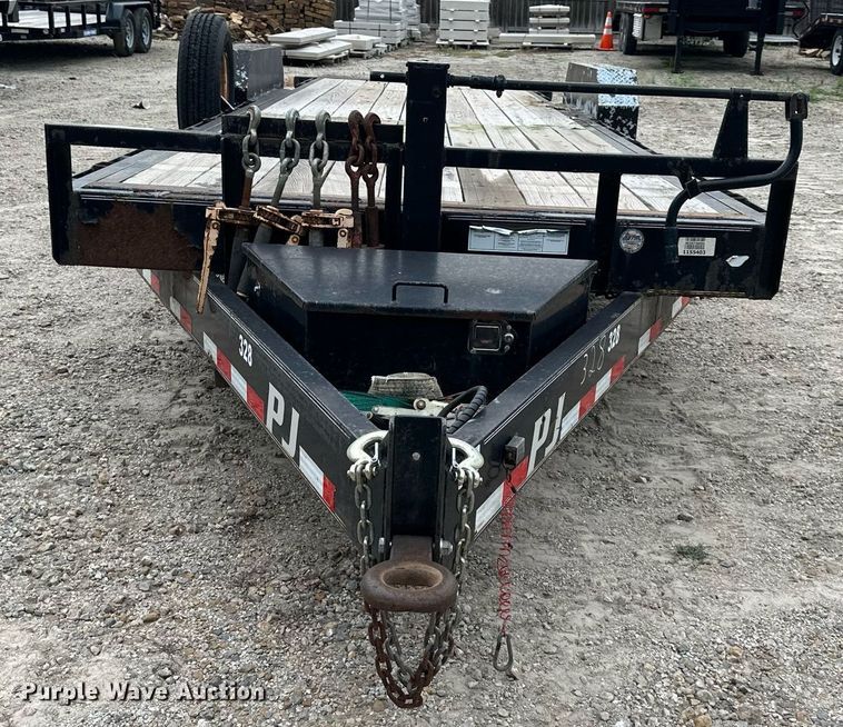 image for item JX9025 2011 PJ  tilt deck equipment trailer