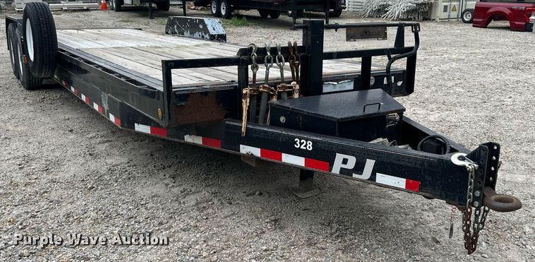 image for item JX9025 2011 PJ  tilt deck equipment trailer