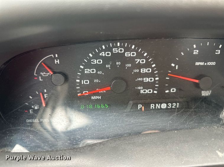 image for item JX9026 2004 Ford  F350 Super Duty  flatbed pickup truck