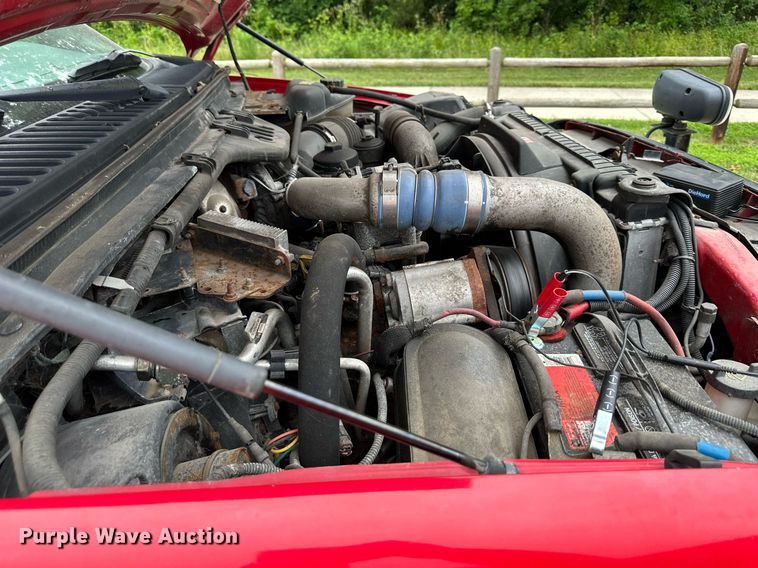 image for item JX9026 2004 Ford  F350 Super Duty  flatbed pickup truck