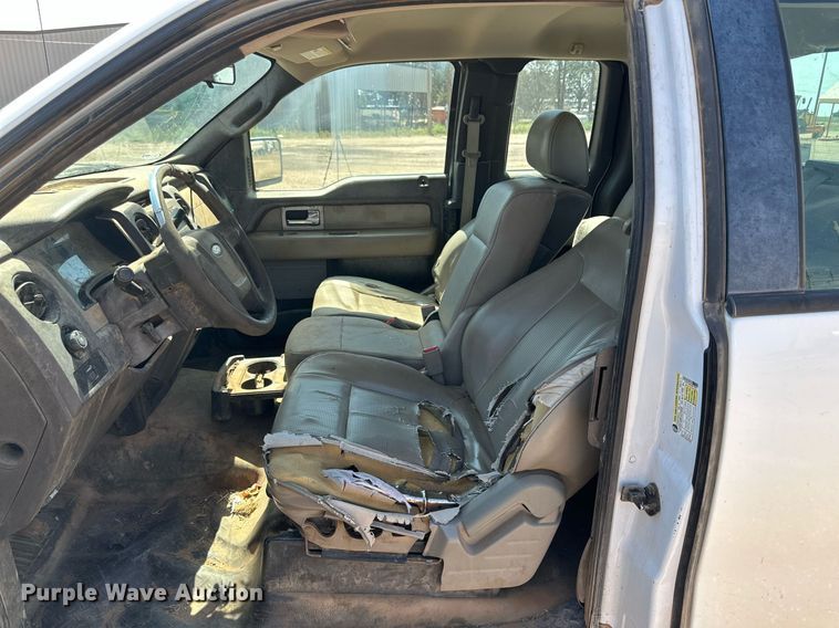 image for item KM9834 2010 Ford F150 XL  SuperCab pickup truck