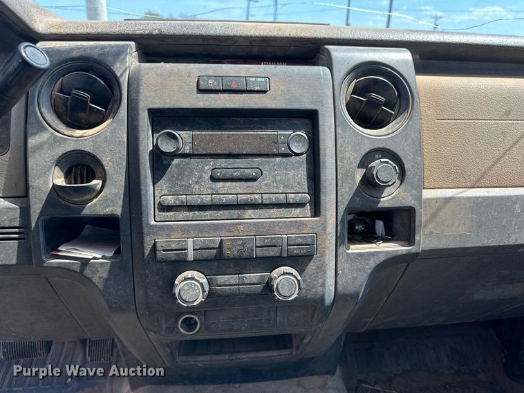 image for item KM9834 2010 Ford F150 XL  SuperCab pickup truck